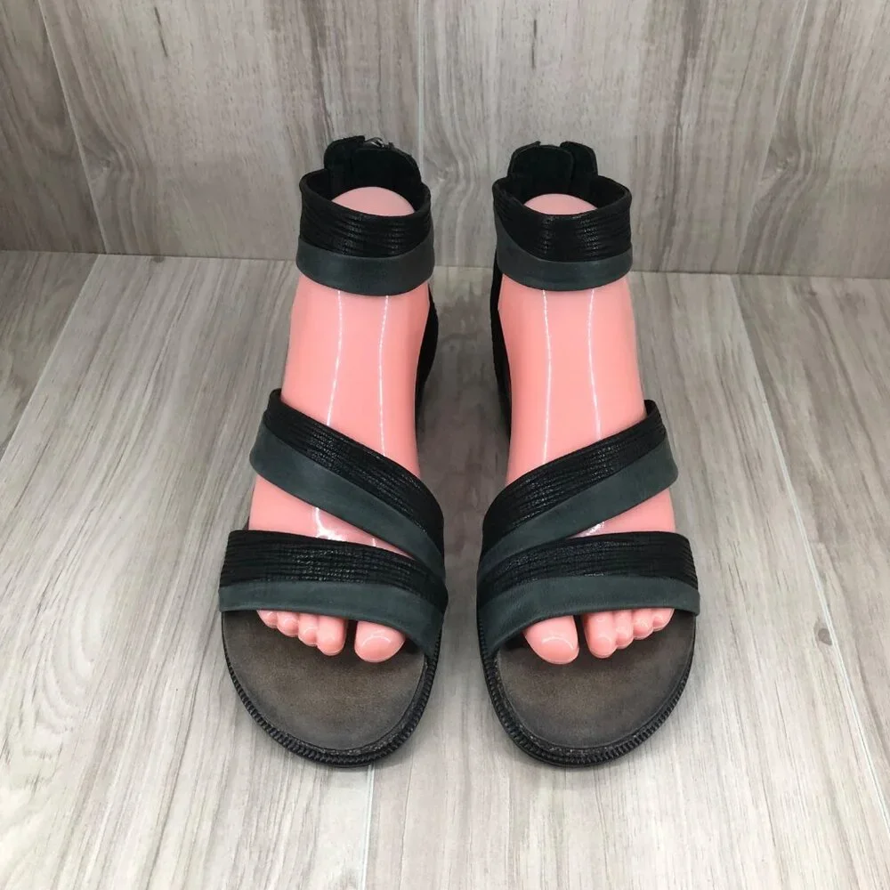 Otb souvenir black